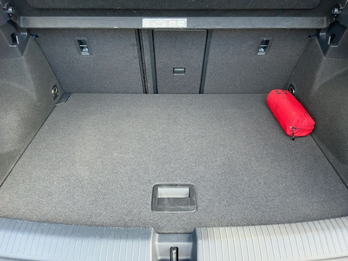Volkswagen T-Roc 1.5 TSI STYLE - Samsaru's Car Outlet