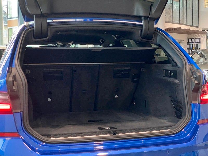 BMW 330i M-Sport - Samsaru's Car Outlet