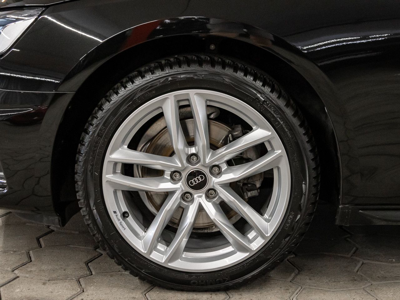 Audi A4 Avant 35 TFSI advanced - Samsaru's Car Outlet