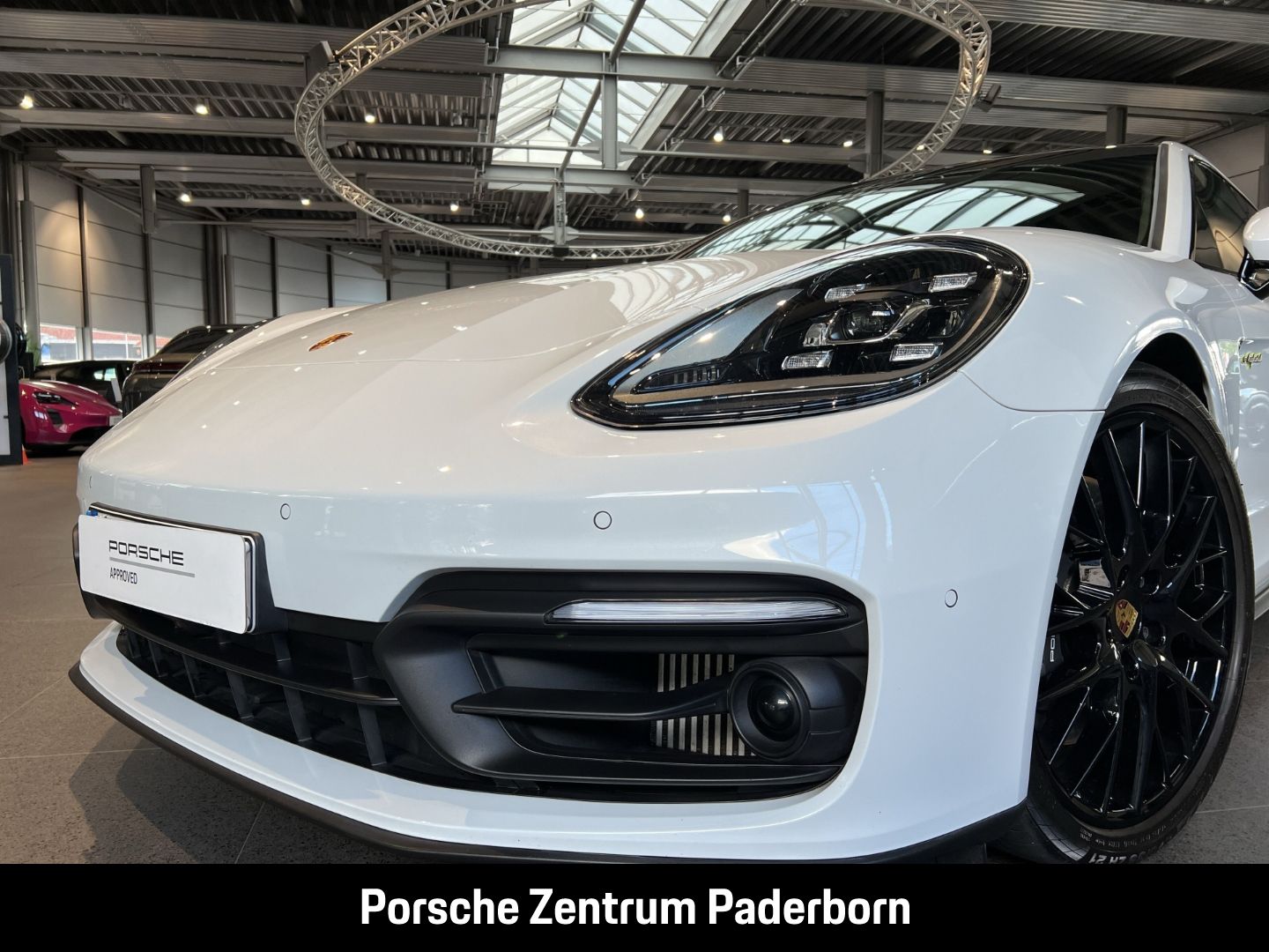 Porsche Panamera 4 E-Hybrid Sport Turismo Platinum Editi