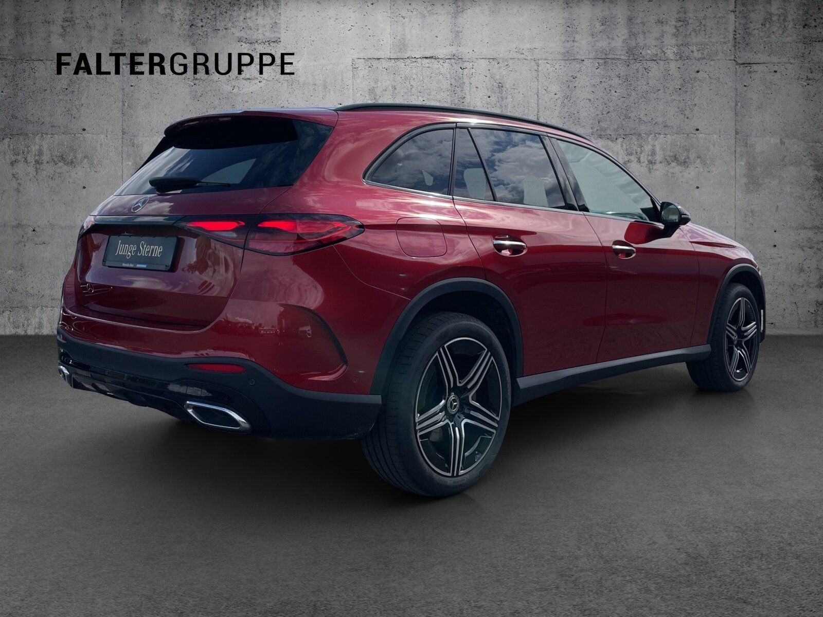 Mercedes-Benz GLC 300d 4M AMG+NIGHT+AHK+DISTRO+PANO+360+MEMORY