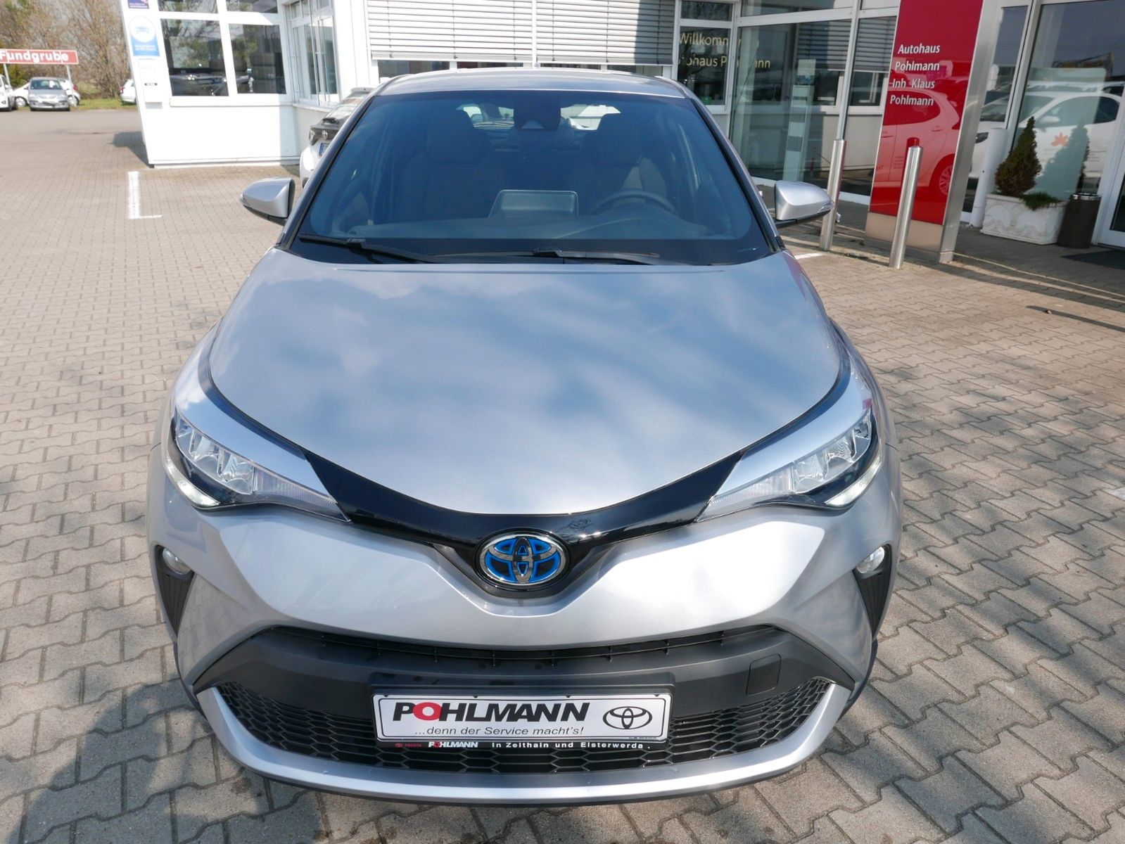 Toyota C-HR Hybrid Flow - Samsaru's Car Outlet