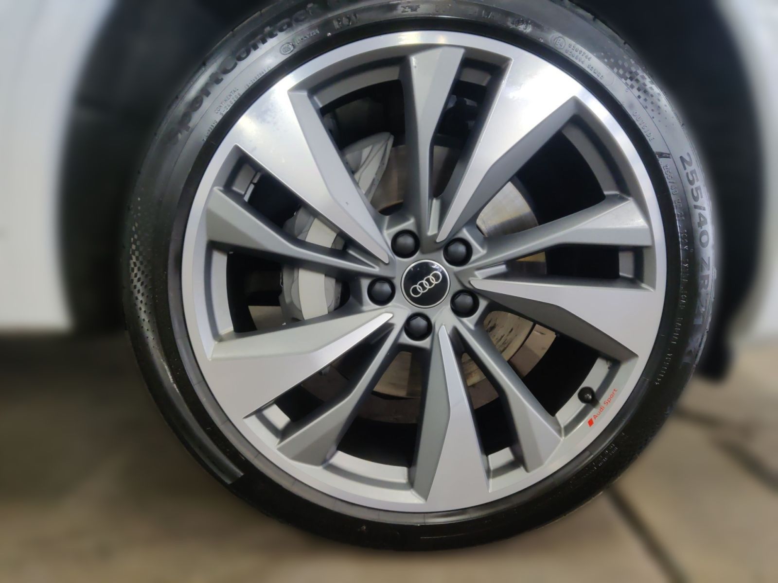 Audi Q5 Sportback s-line 55 TFSe quattro - Samsaru's Car Outlet