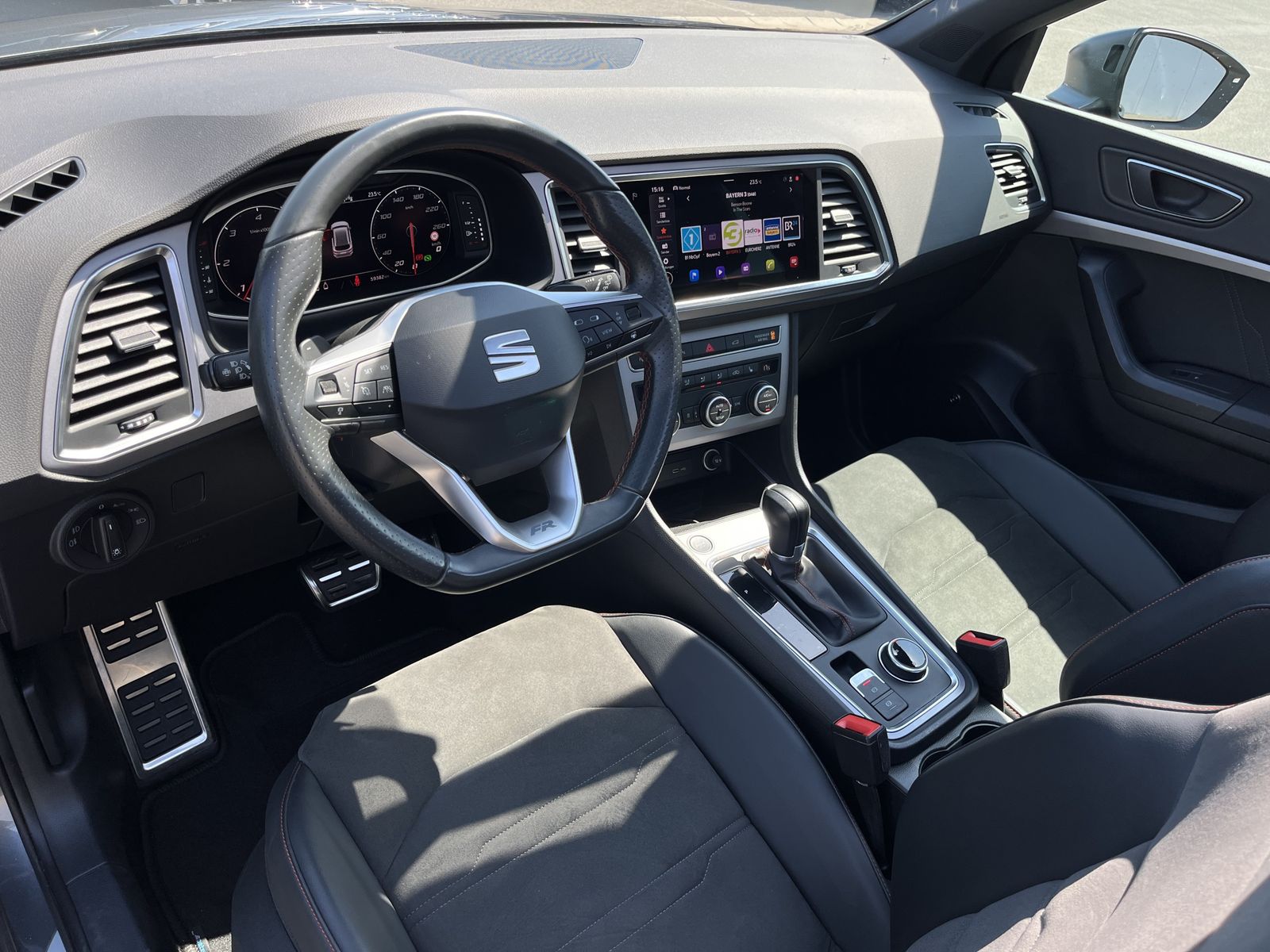 Seat Ateca 2.0 TDI DSG 4Drive FR AHK PANO STHZ Keyles