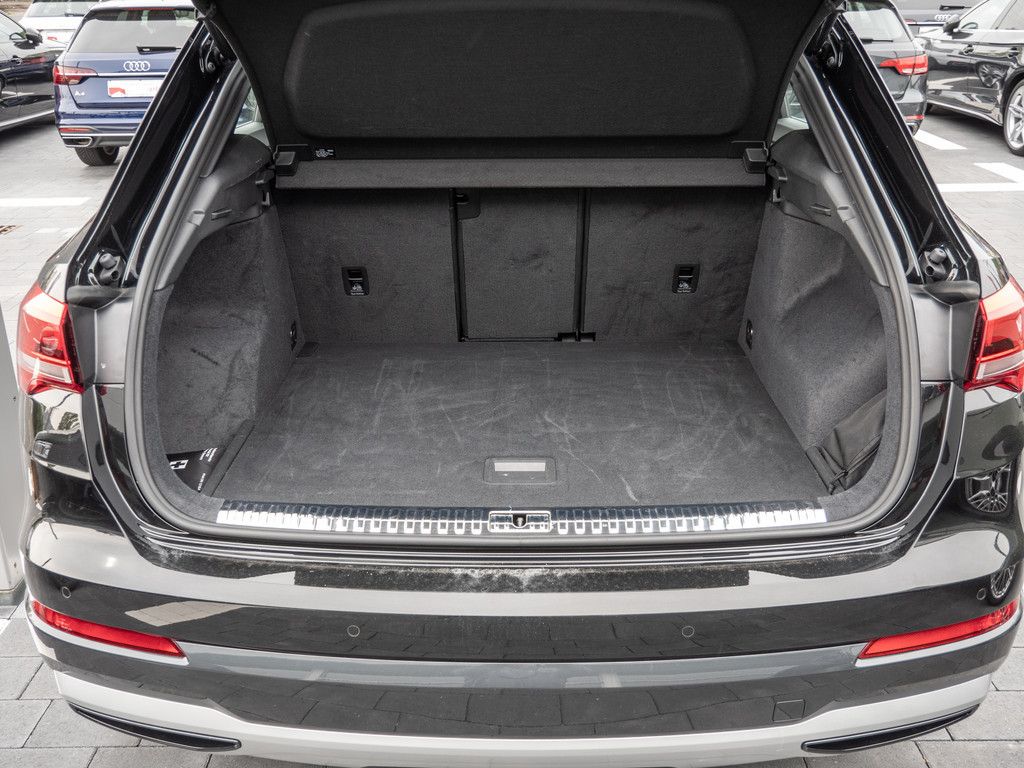 Audi Q3 40 TFSI quattro advanced - Samsaru's Car Outlet