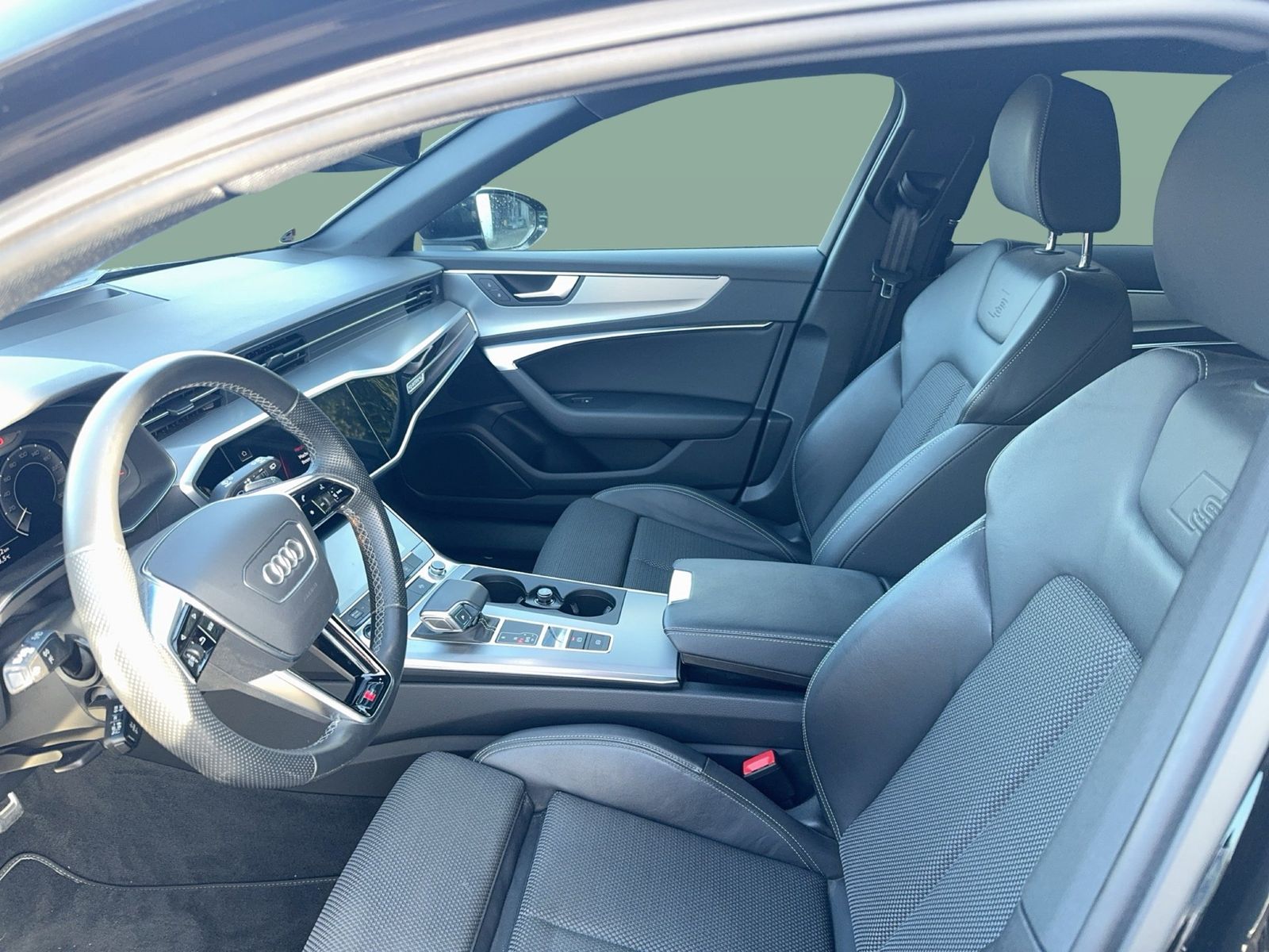 Audi A6 Avant 50 TFSIe Quattro S tronic S line AHK