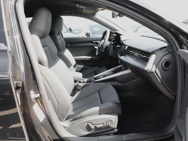 Audi A3 Sportback 35 TDI Advanced LM18 Sports. Navi+