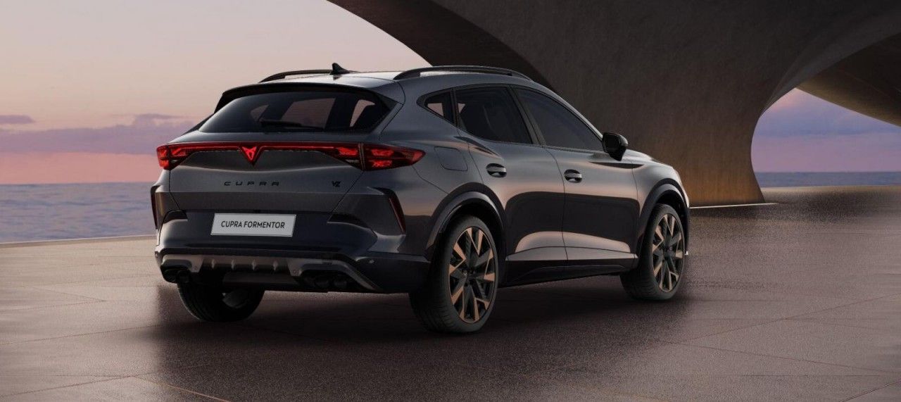 Cupra Formentor VZ 2.0 TSI AHK+Matrix+Pano+Sennheiser