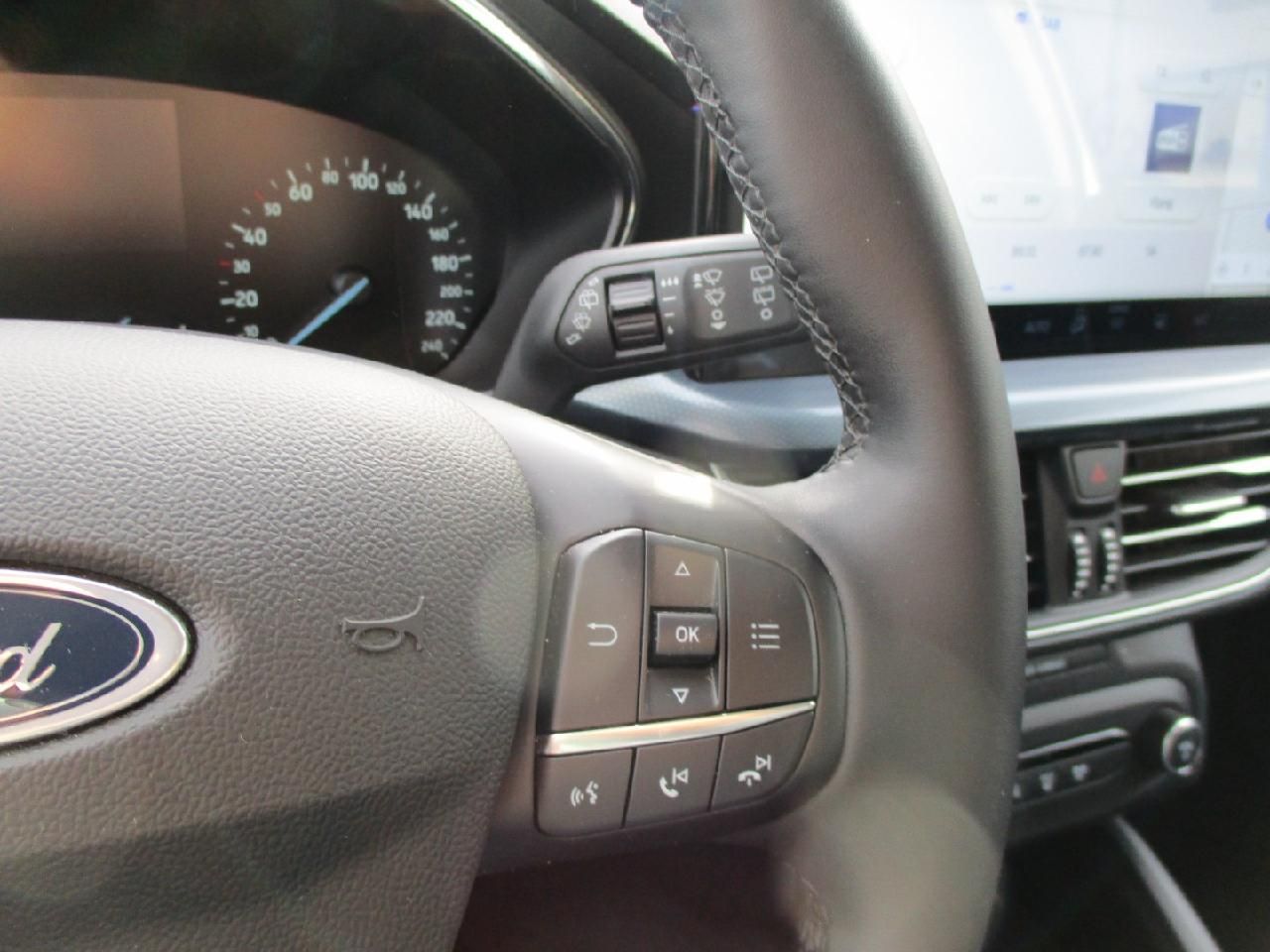 Ford Focus T. 1.5 Active Aut., ACC, Navi, 4J. FGS