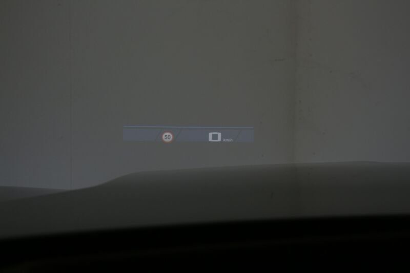 BMW XM Massage B&W ACC HuD Driver´s Package Park+