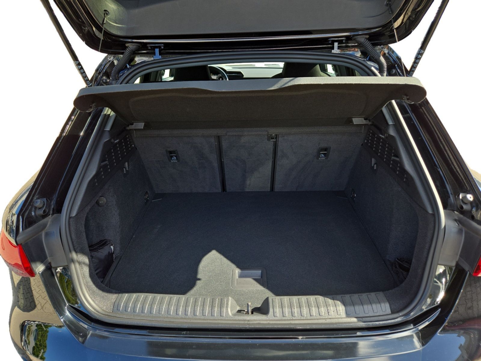 Audi A3 Sportback 30 TDI S tr., KAM/VIRTUAL/NAVI/GRA/