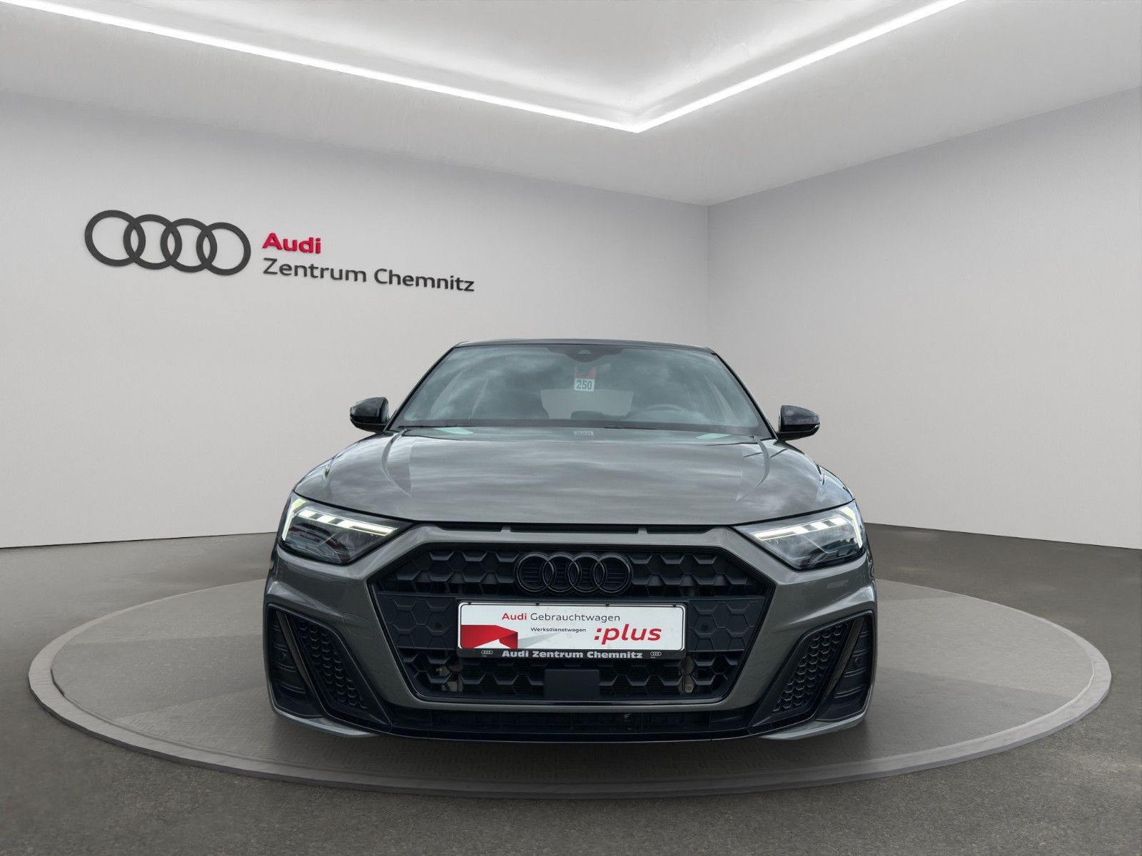 Audi A1 Sportback 30 TFSI S tr. - Samsaru's Car Outlet