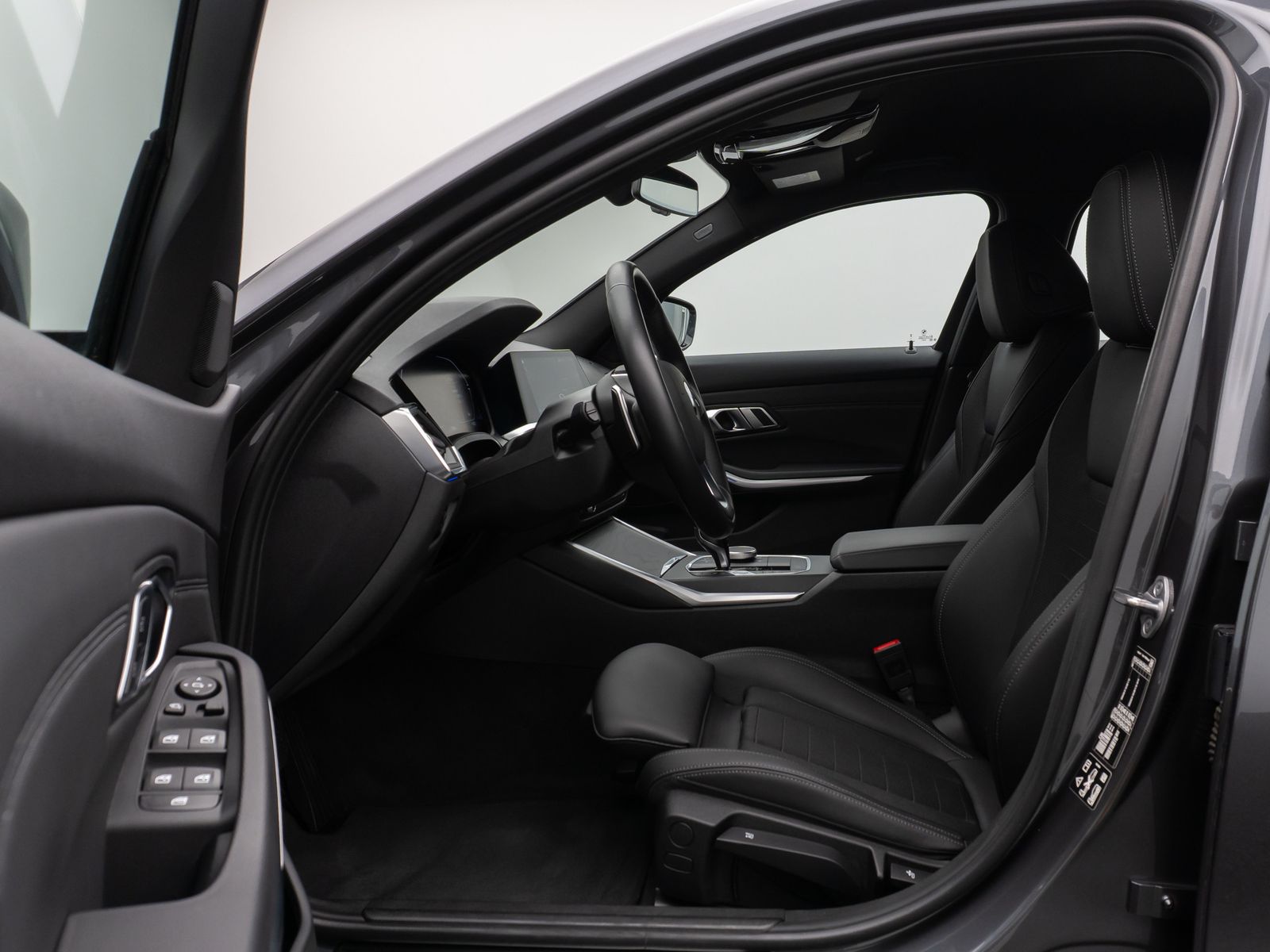 BMW 330i xD SportLine - Samsaru's Car Outlet