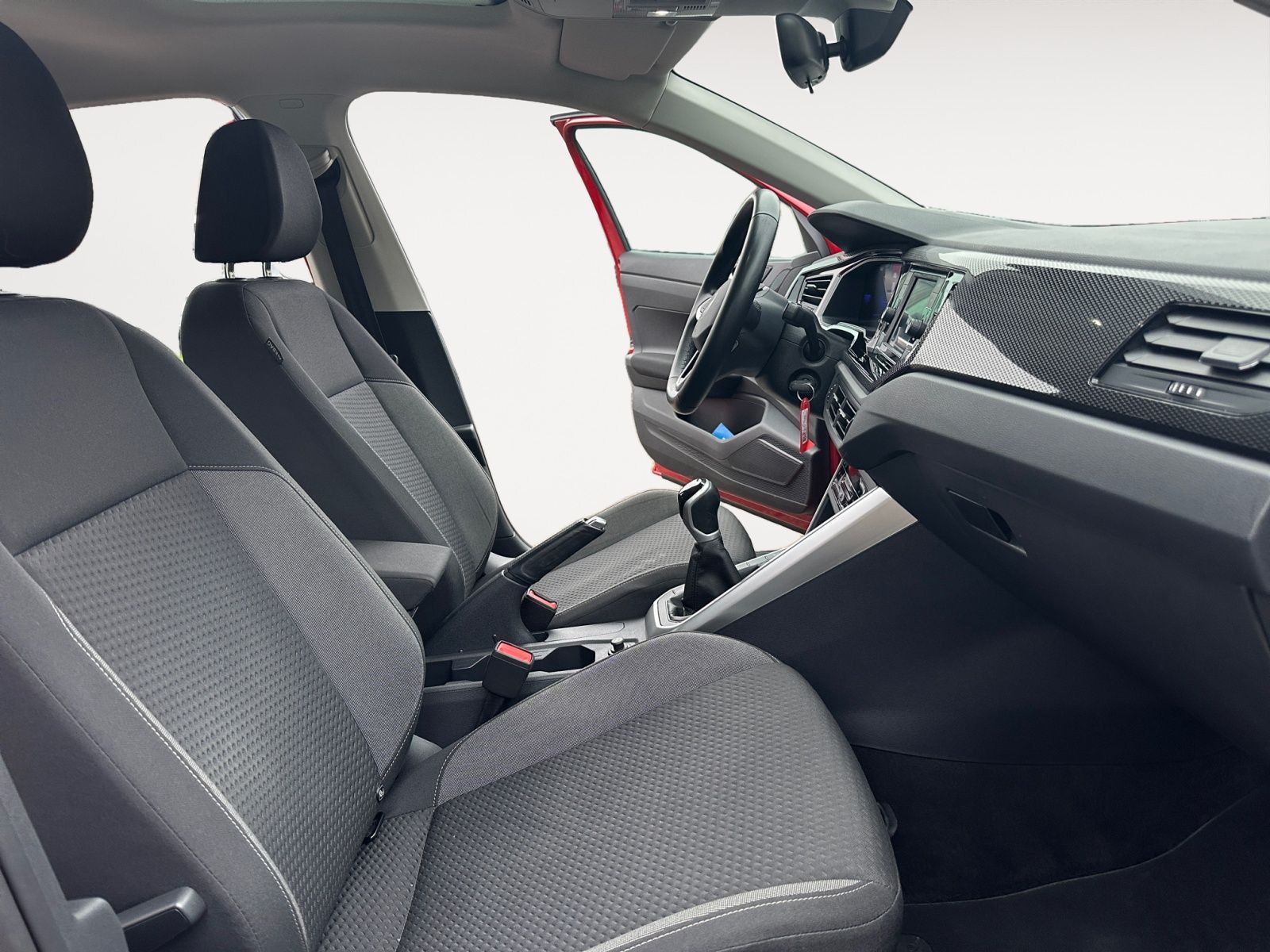 Volkswagen Taigo 1.0 TSI Life - Samsaru's Car Outlet