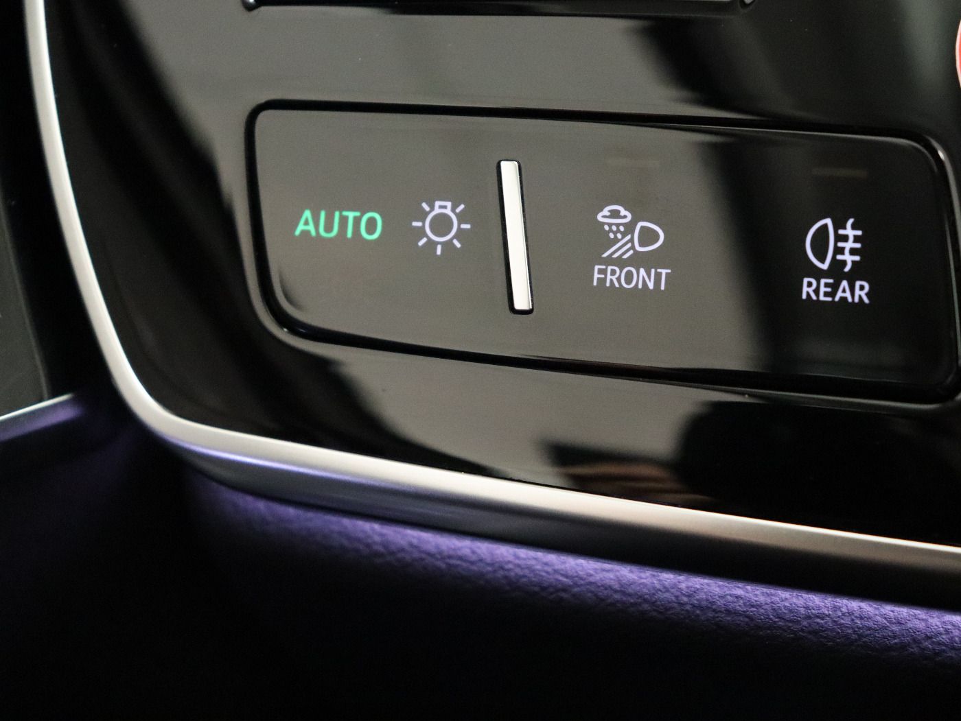 Audi A8 lang 60 TFSI e quattro - Samsaru's Car Outlet