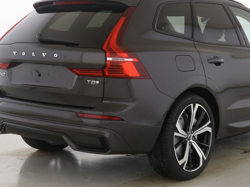 Volvo XC60 T8 AWD Ultra Dark HUD AHK STANDHZ 360° PANO