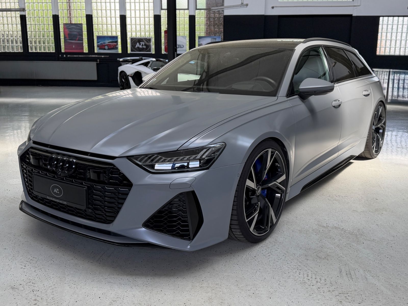 Audi RS6 Avant 4.0 TFSI/Quattro/Keramik/22Zoll/AHK