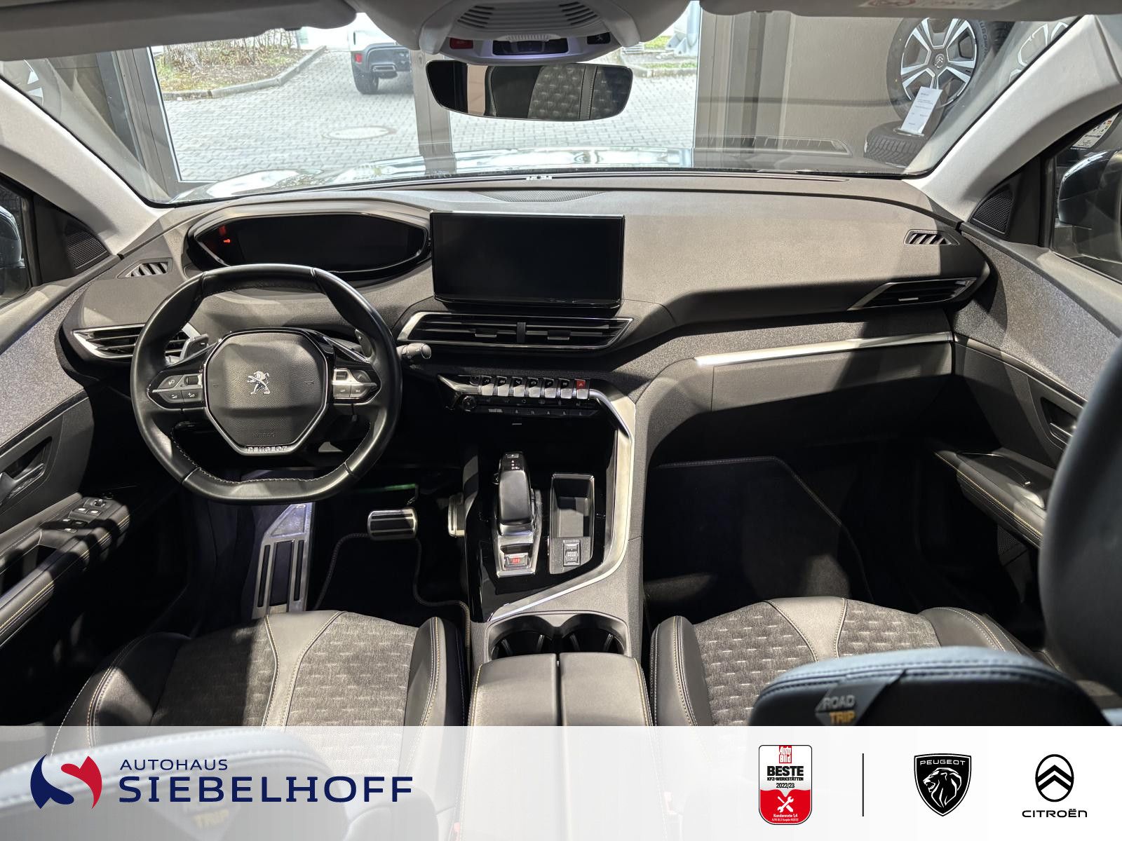 Peugeot 3008 Roadtrip HYBRID 225 e-EAT8
