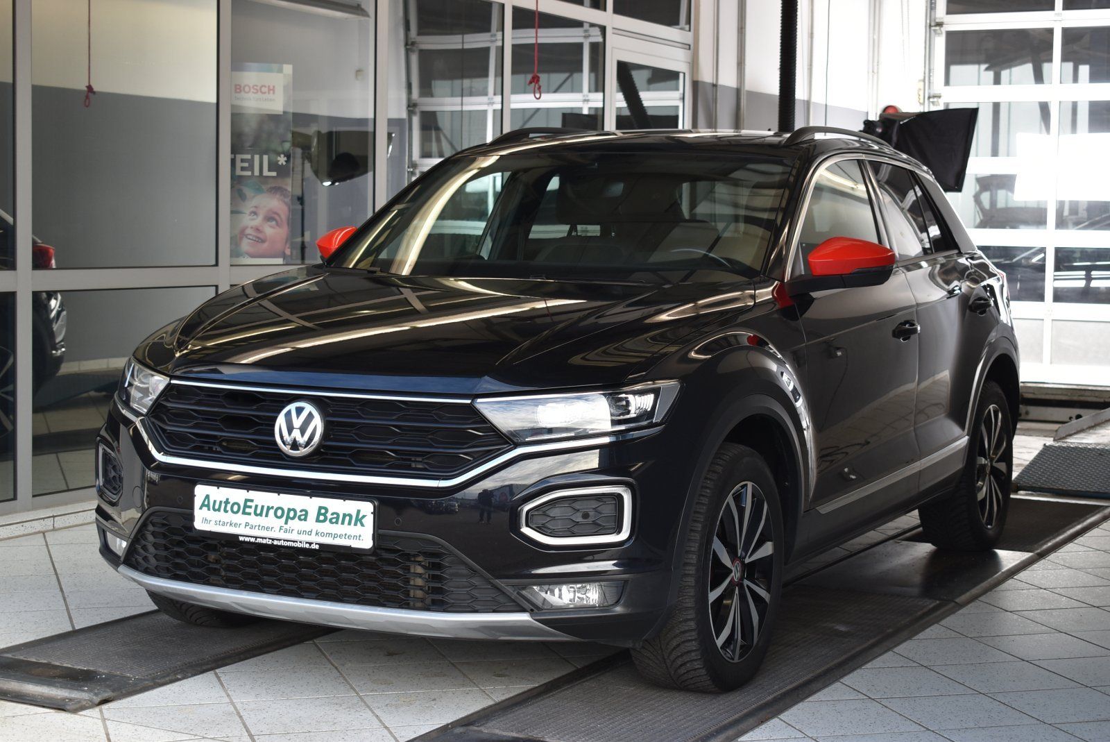 Volkswagen T-Roc 2.0 TSI Sport 4Motion - Samsaru's Car Outlet