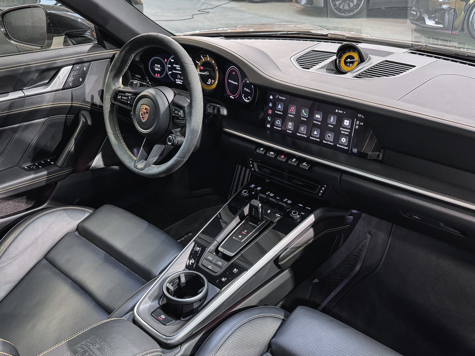Porsche 911 Turbo S Cabrio AeroKit+Burmester+Carbon