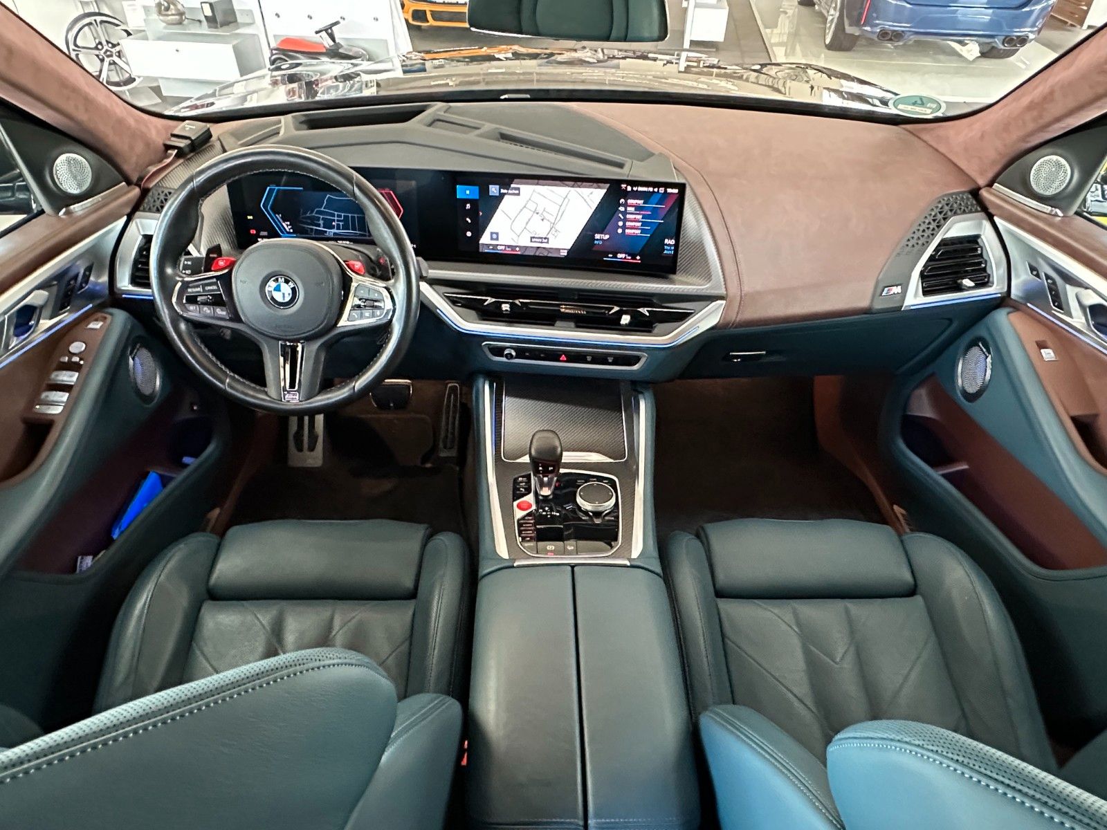 BMW XM 4.4 +Bowers/Wilkens +AHK +Multifunkt.sitze