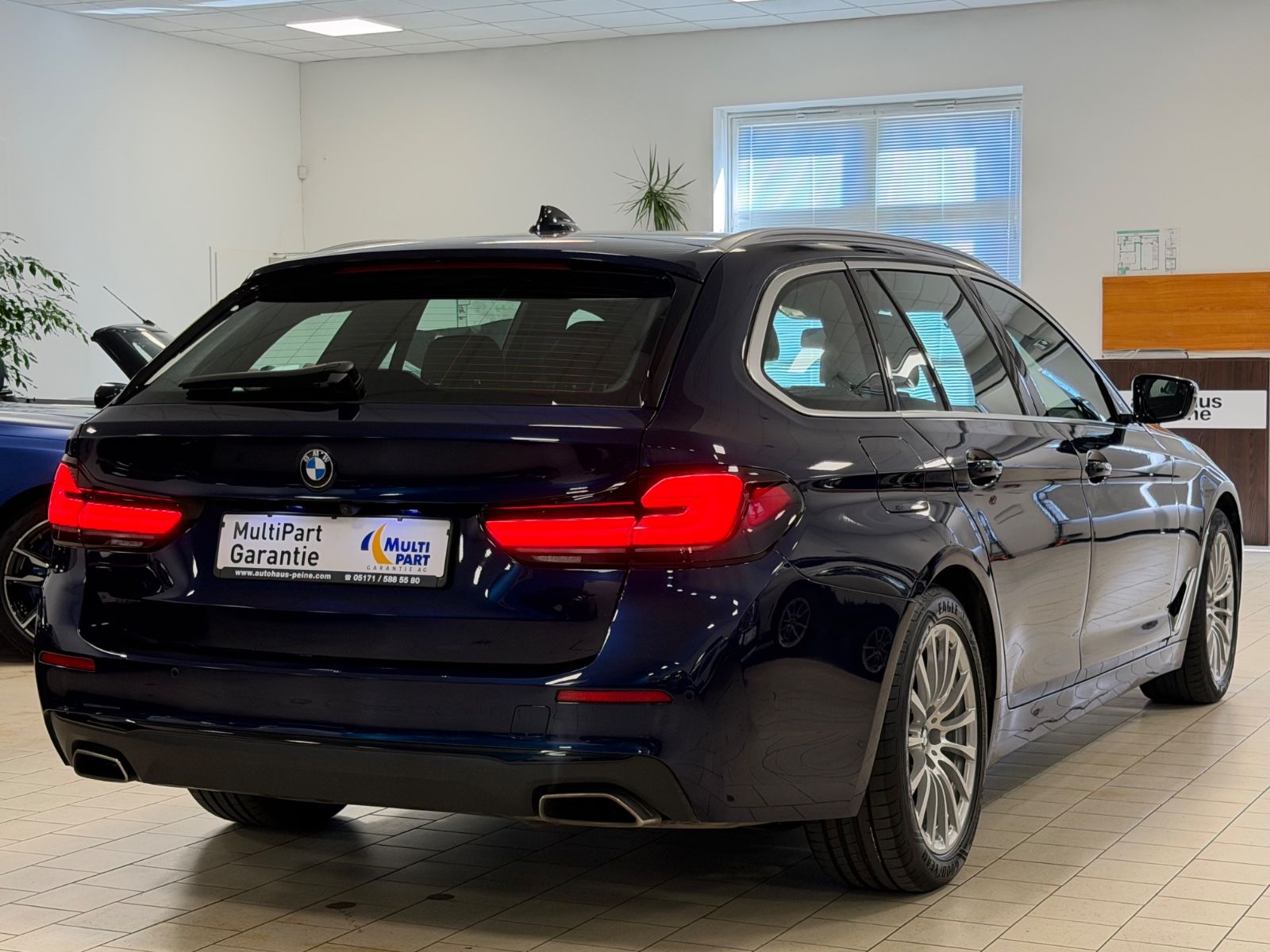 BMW 530dxD/HUD/Laser/P+DrivAsPro/360°/St&Go/StandHz