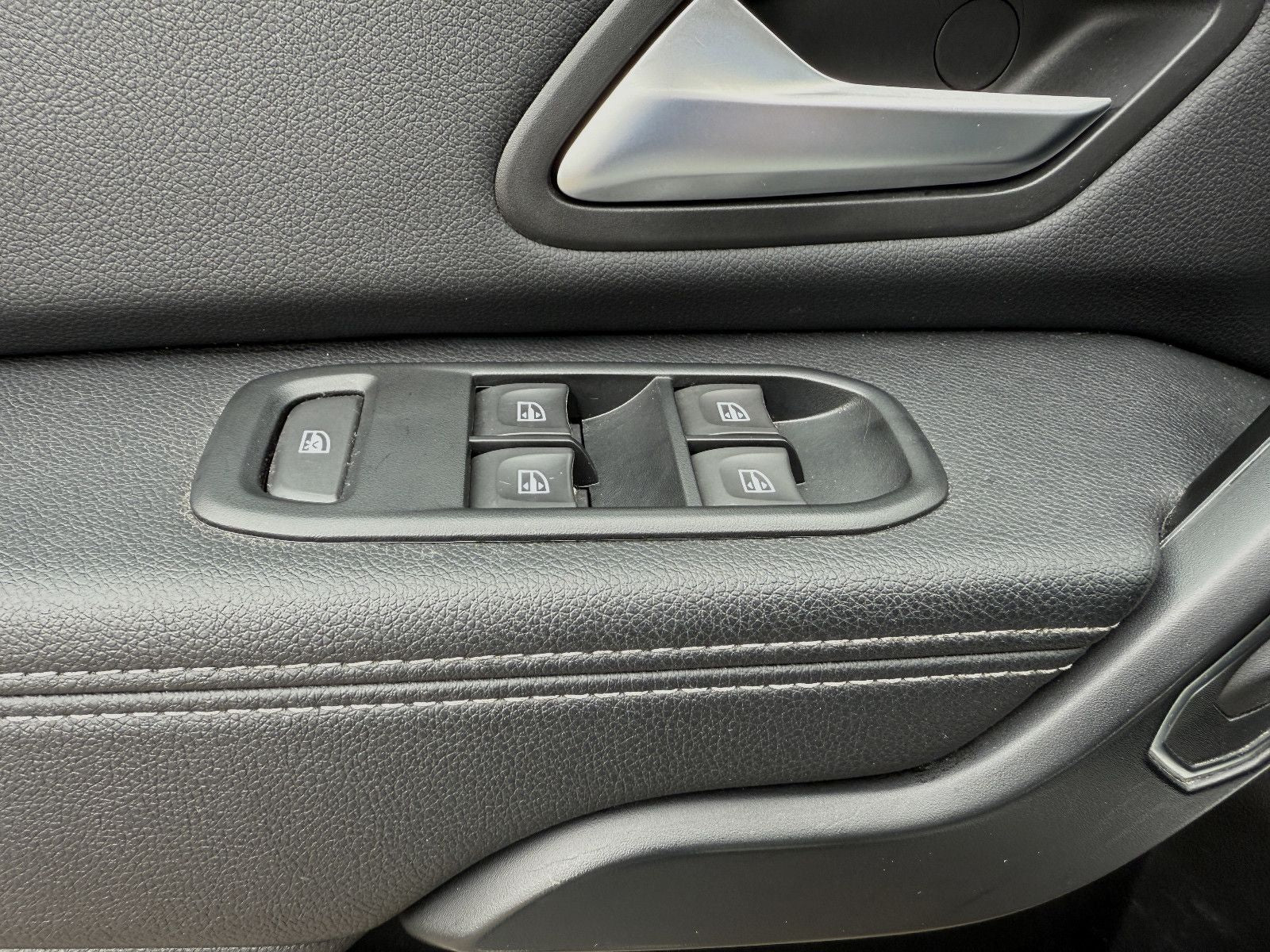 Dacia Duster Prestige - Samsaru's Car Outlet