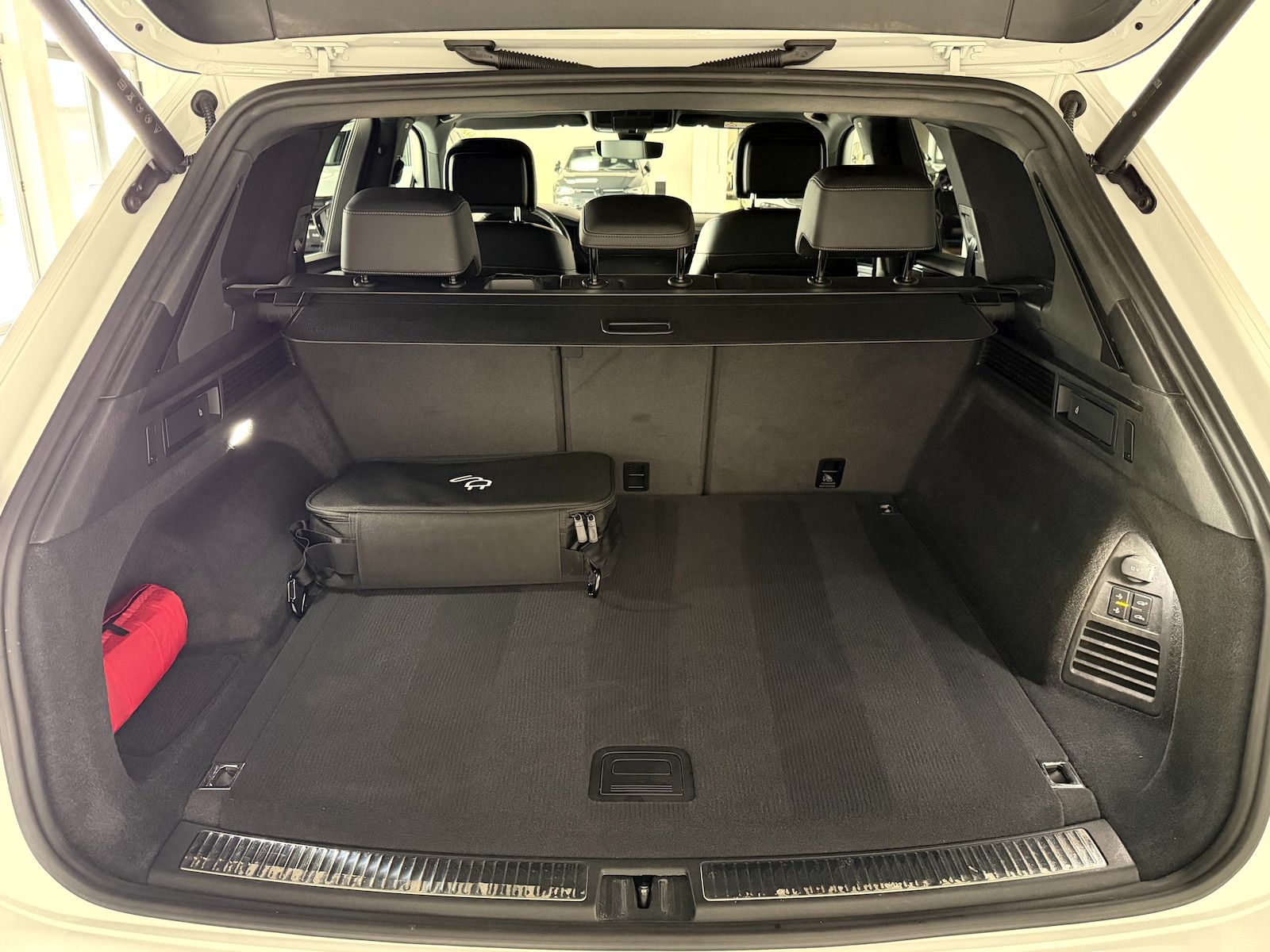 Volkswagen Touareg 3.0 TSI eHybrid 4Motion*IQ*Pano*AHK*360*