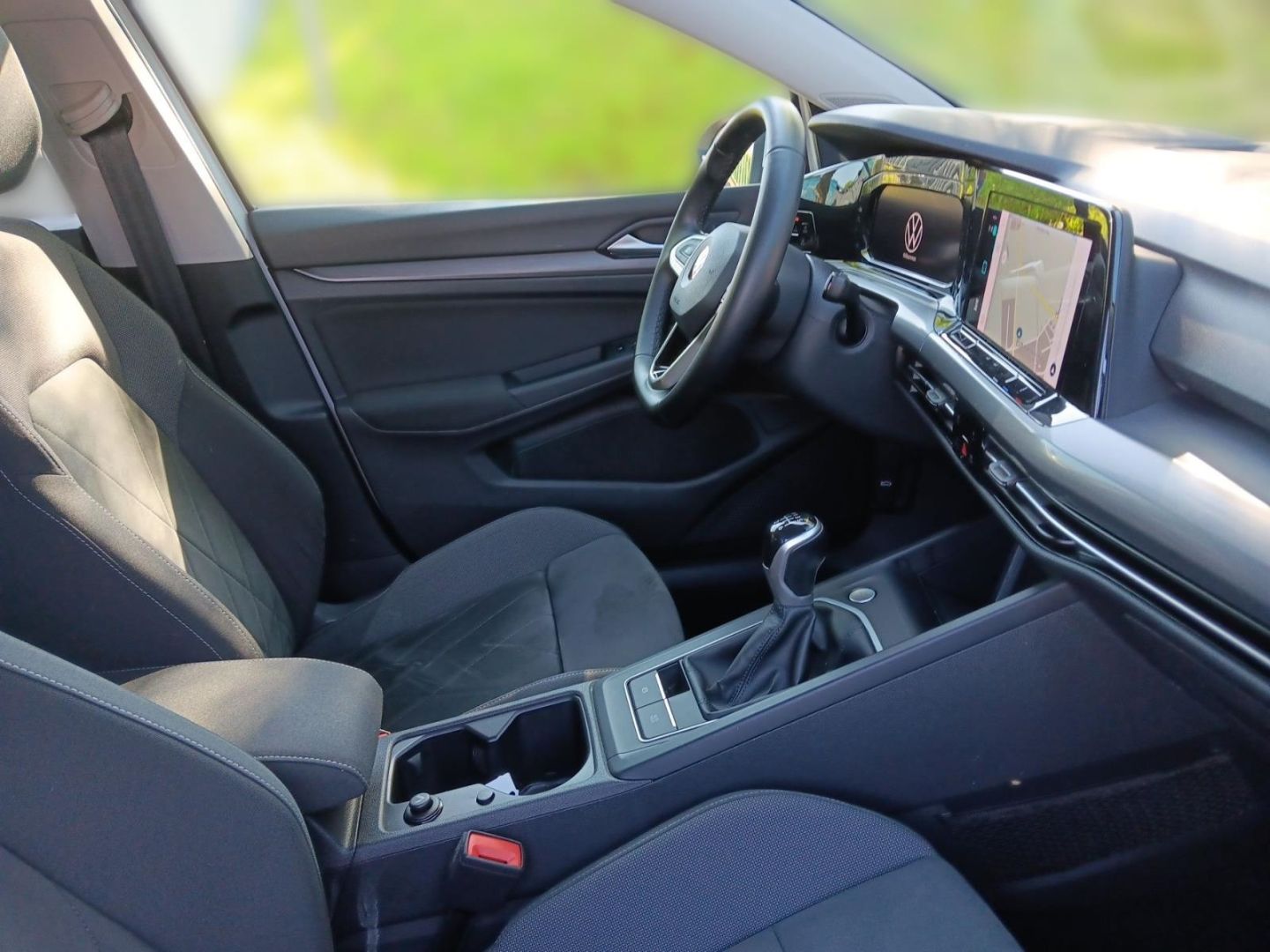 Volkswagen Golf 8 VIII Style 1.5 TSI - Samsaru's Car Outlet