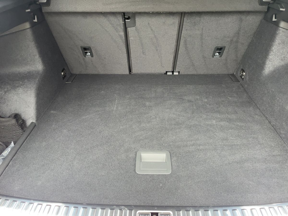 Audi Q3 40 TDI QU S-LINE MATRIX+NAV+SONOS+RFK+AHK+20"