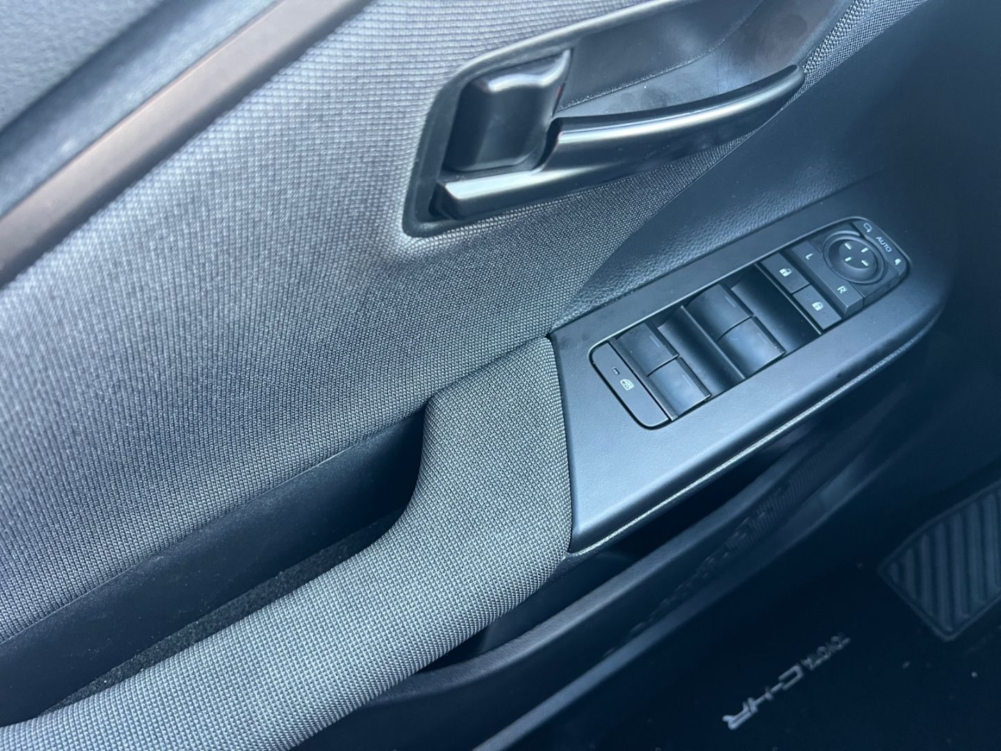 Toyota C-HR 2.0 Plug-in-Hybrid Teamplayer *LED*CAM*