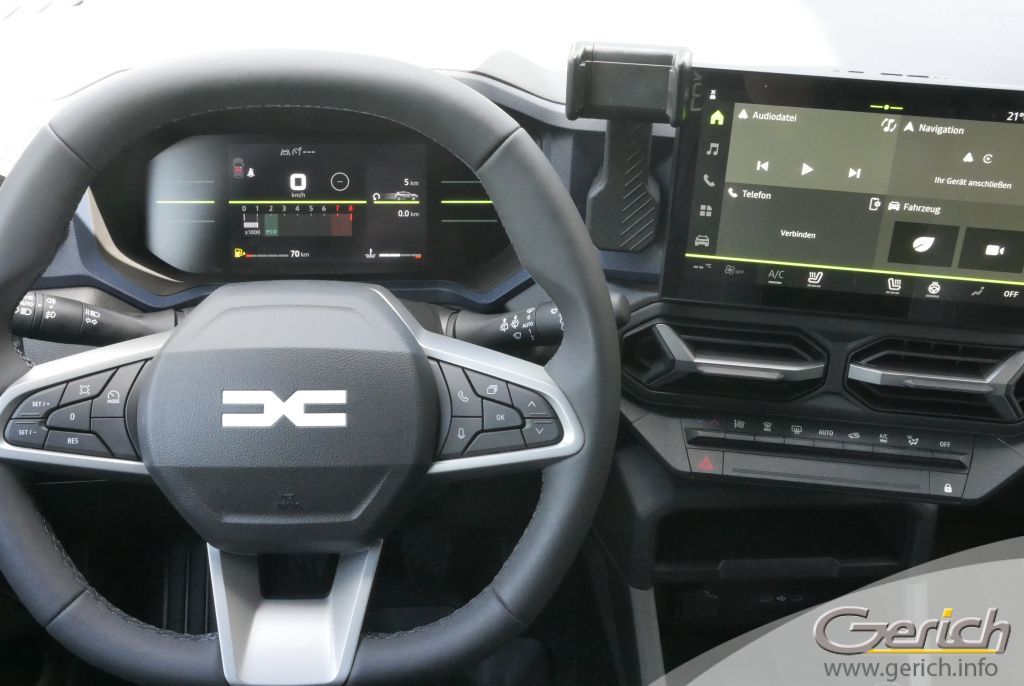 Dacia Duster TCe 130 Journey - Samsaru's Car Outlet