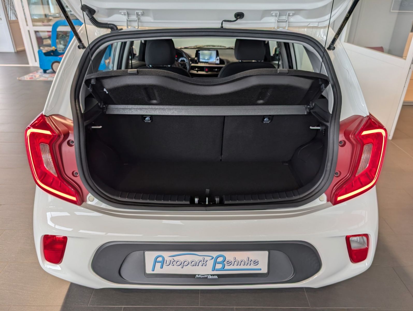 Kia Picanto 1.2 Aut. - Samsaru's Car Outlet