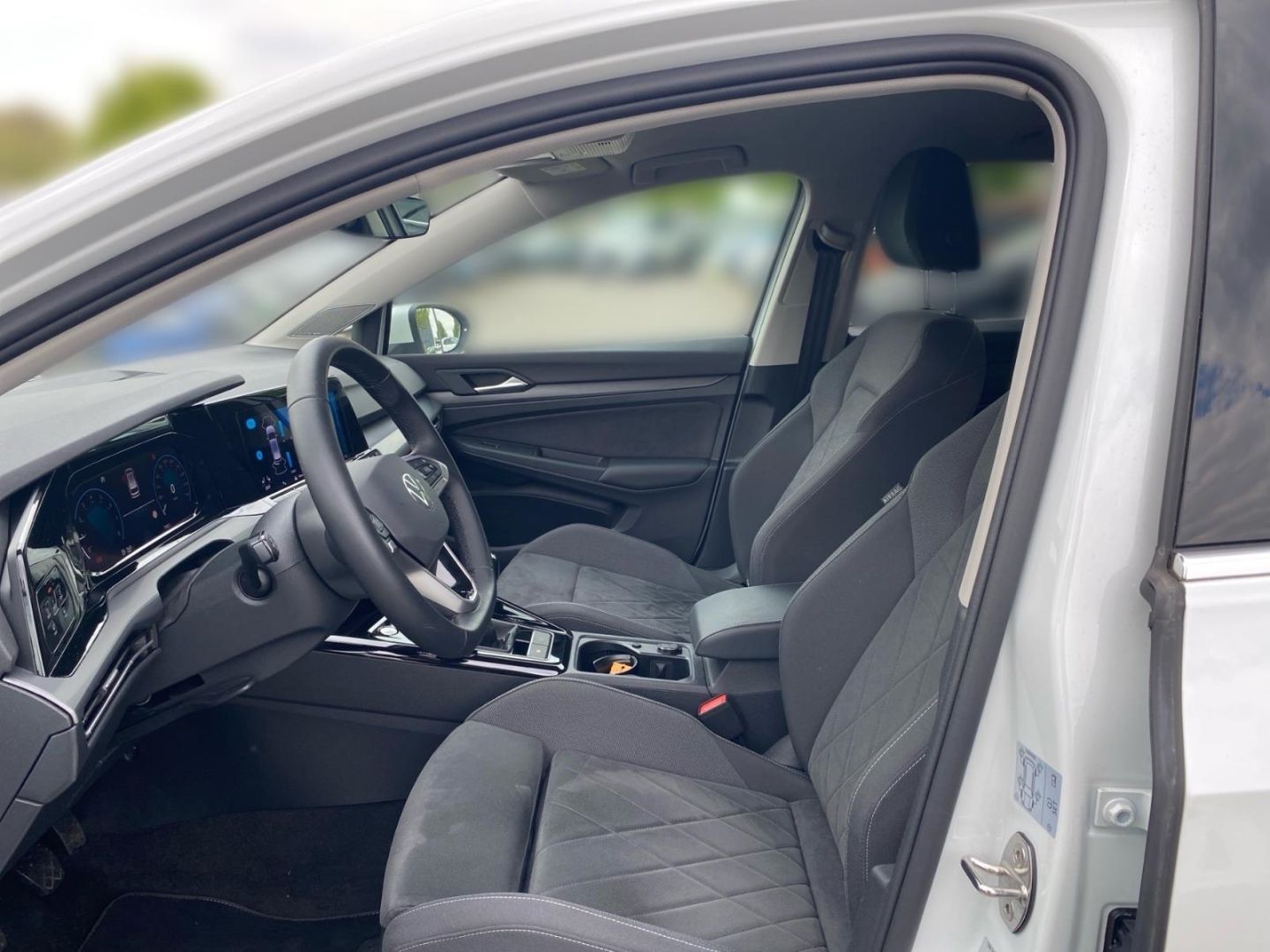 Volkswagen Golf Variant 8 VIII Style 1.5 TSI - Samsaru's Car Outlet