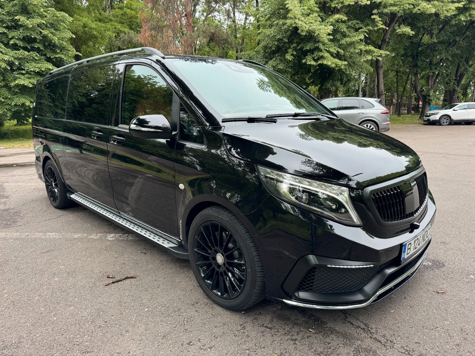 Mercedes-Benz V-Klass Maybach VIP - Samsaru's Car Outlet