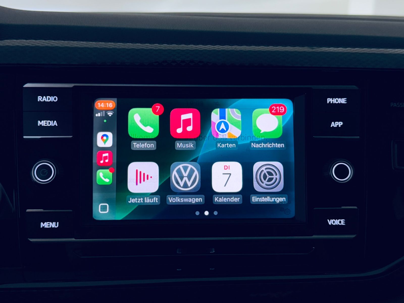 Volkswagen Polo VI Life 1.0 TSI - Samsaru's Car Outlet
