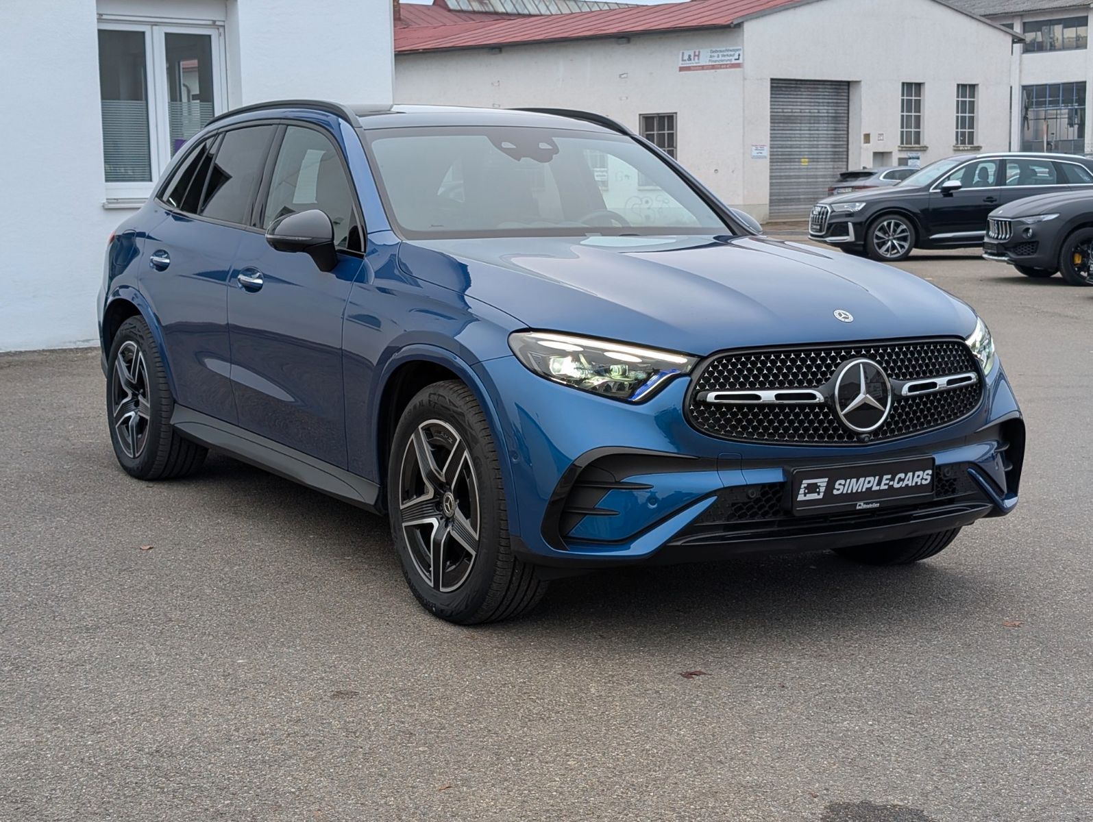 Mercedes-Benz GLC 400 e 4Matic *AMG*AHK*PREMIUM-PLUS*PANO*AIRB