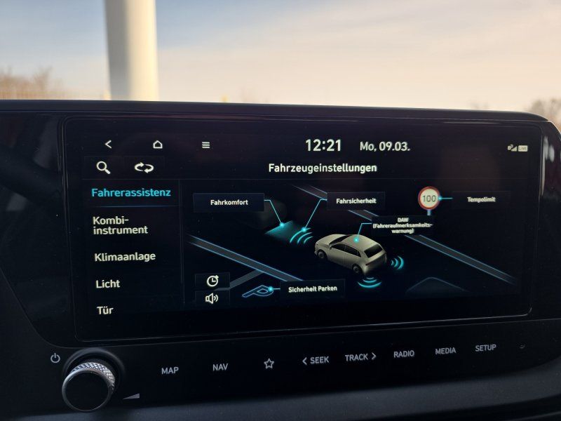 Hyundai i20 1.0 T-GDI 7DCT 17*Alu/LED/Navi/Keyless/ACC/S