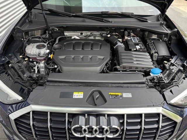 Audi Q3 40 TFSI QUATTRO S LINE - Samsaru's Car Outlet