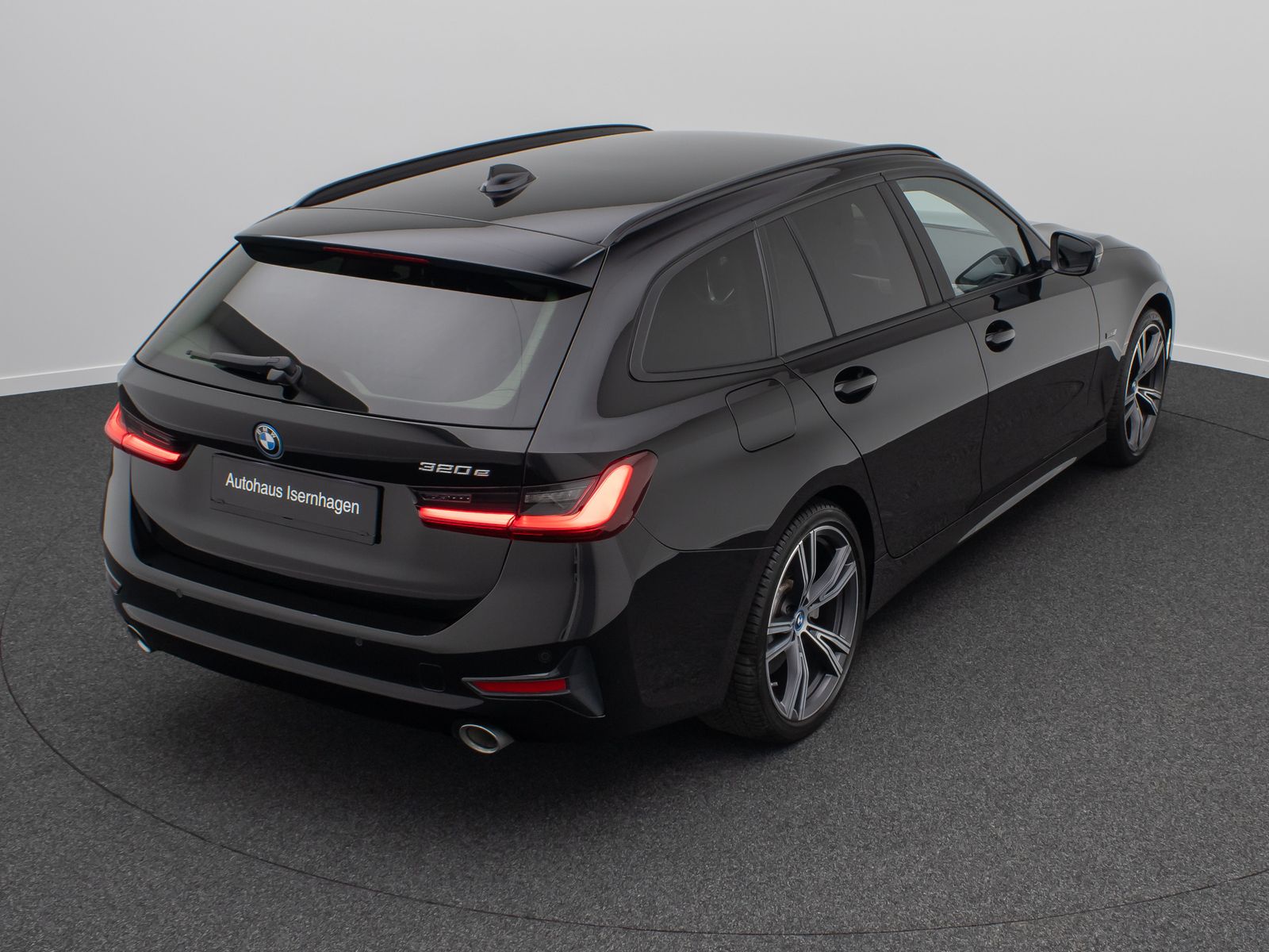 BMW 320e - Samsaru's Car Outlet