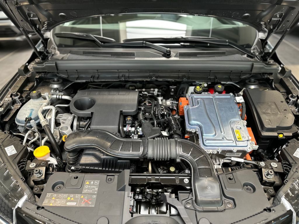 Renault Arkana TECHNO E-Tech Full Hybrid - Samsaru's Car Outlet