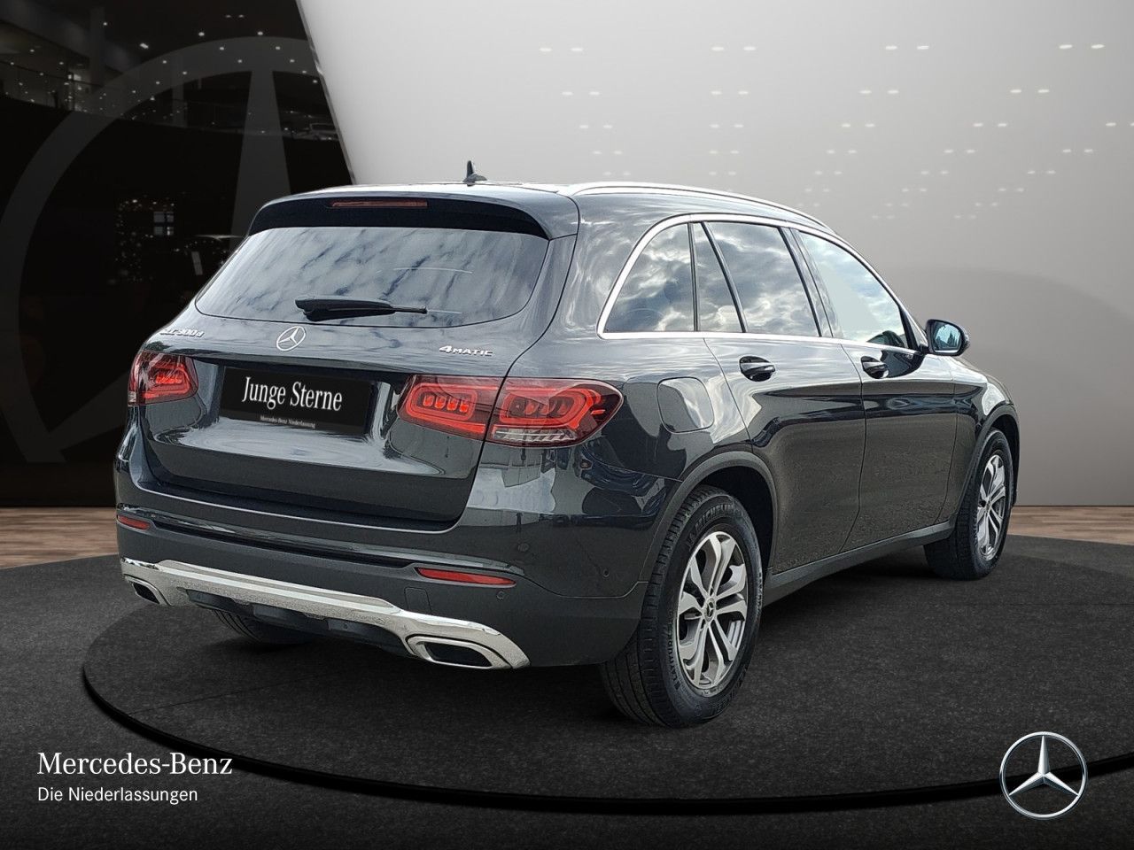 Mercedes-Benz GLC 300 d 4M Exclusive - Samsaru's Car Outlet