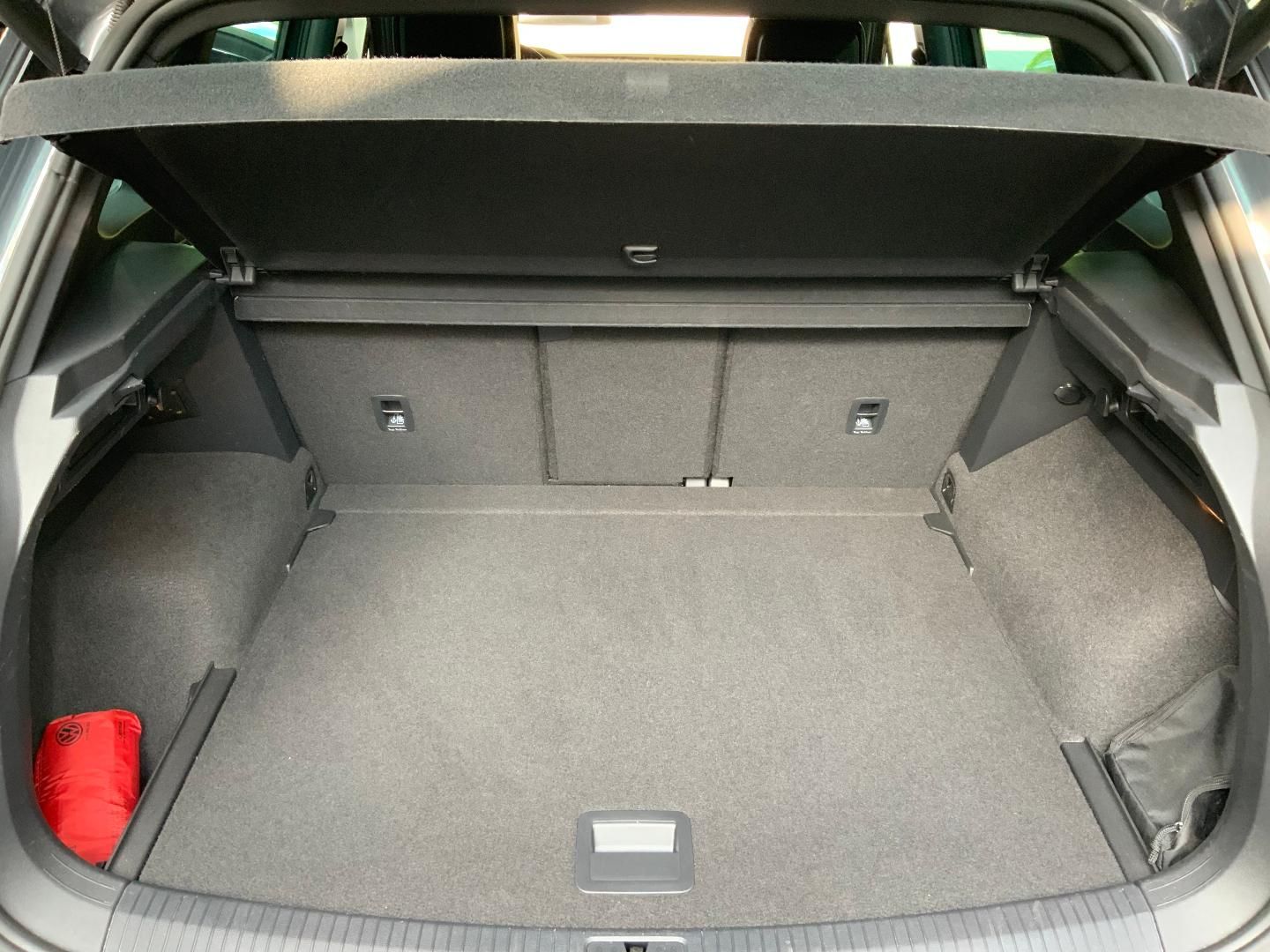Volkswagen Tiguan R-Line 2.0 TSI DSG 4 Motion - Samsaru's Car Outlet