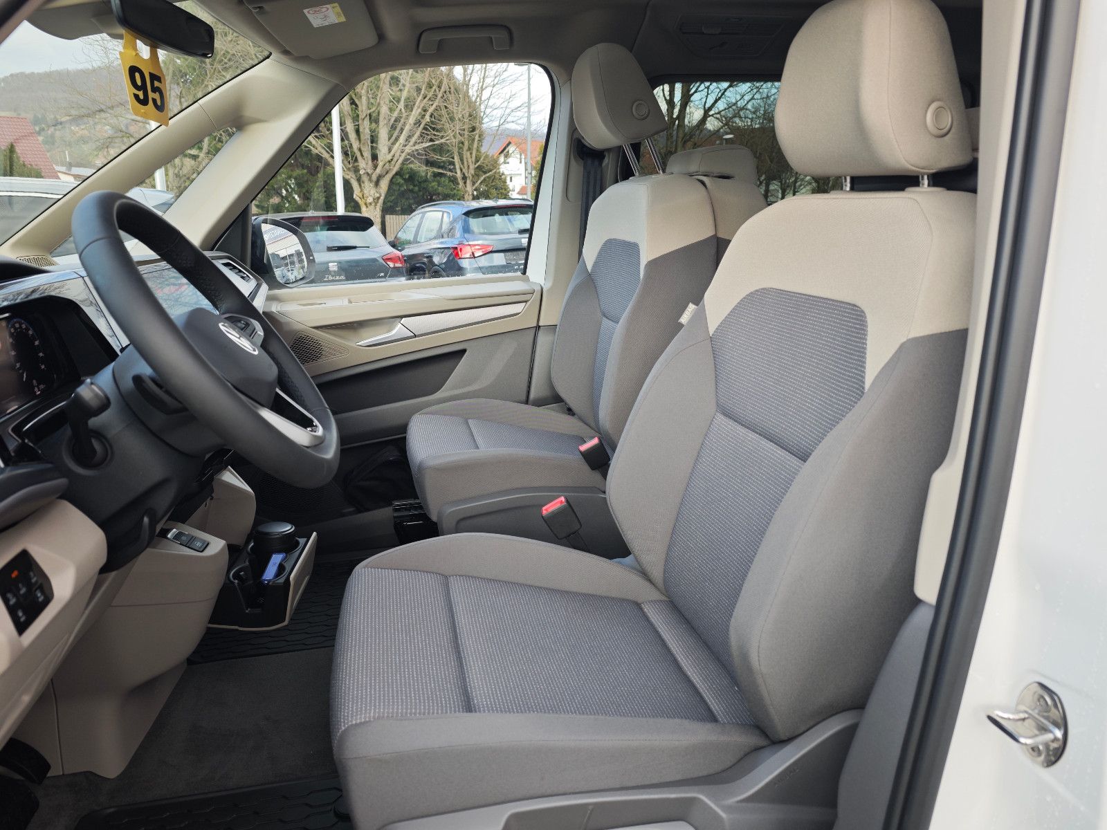Volkswagen T7 - Samsaru's Car Outlet