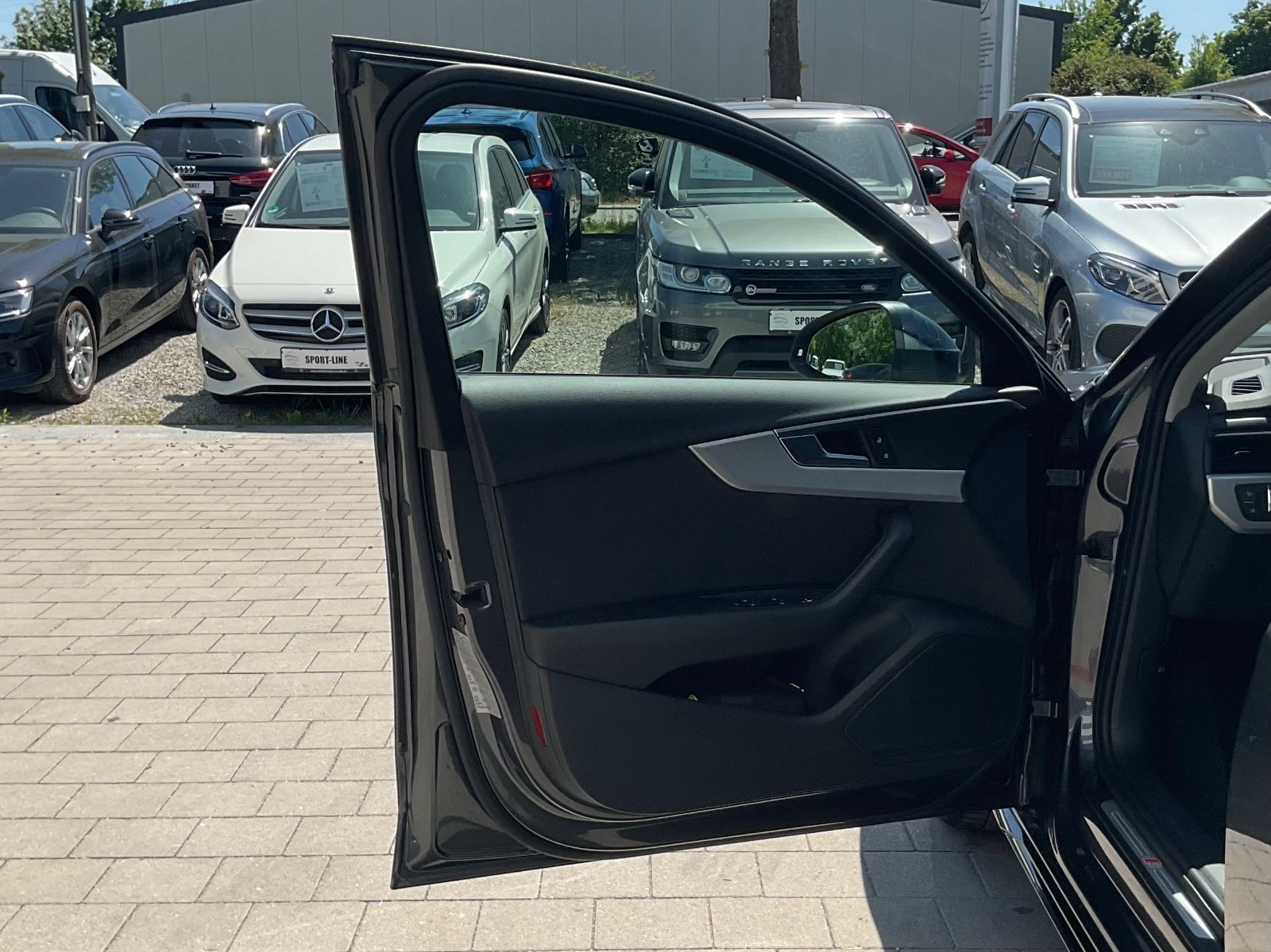 Audi A4 Av.40 TFSI S line S-tronic - Samsaru's Car Outlet