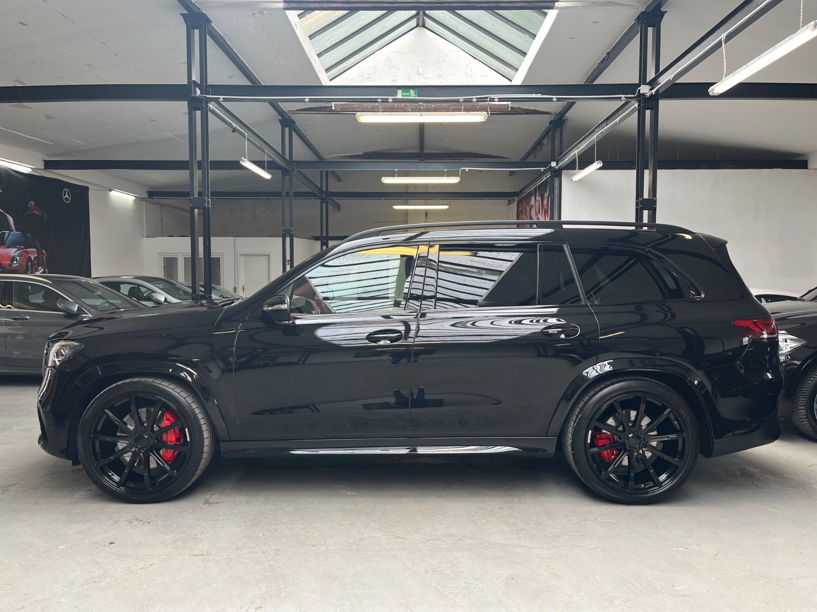 Mercedes-Benz GLS 63 AMG 4Matic+ *BRABUS 700* - Samsaru's Car Outlet