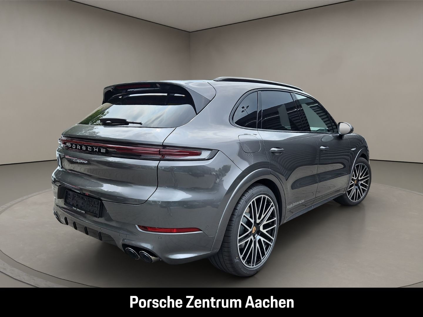 Porsche Cayenne E-Hybrid BOSE Panoramadach Luftfederung