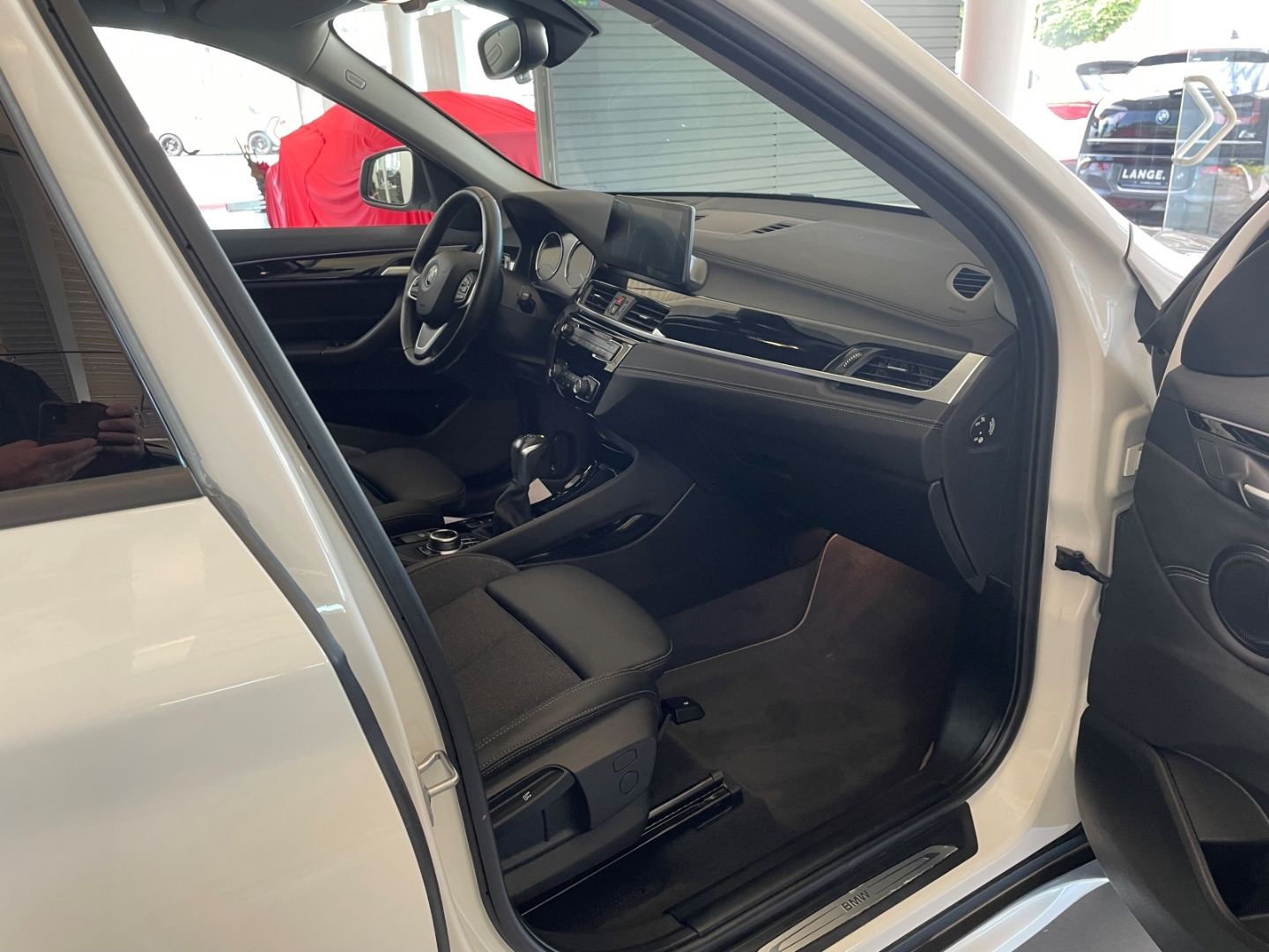 BMW X1 xDrive 25e Sport Line - Samsaru's Car Outlet