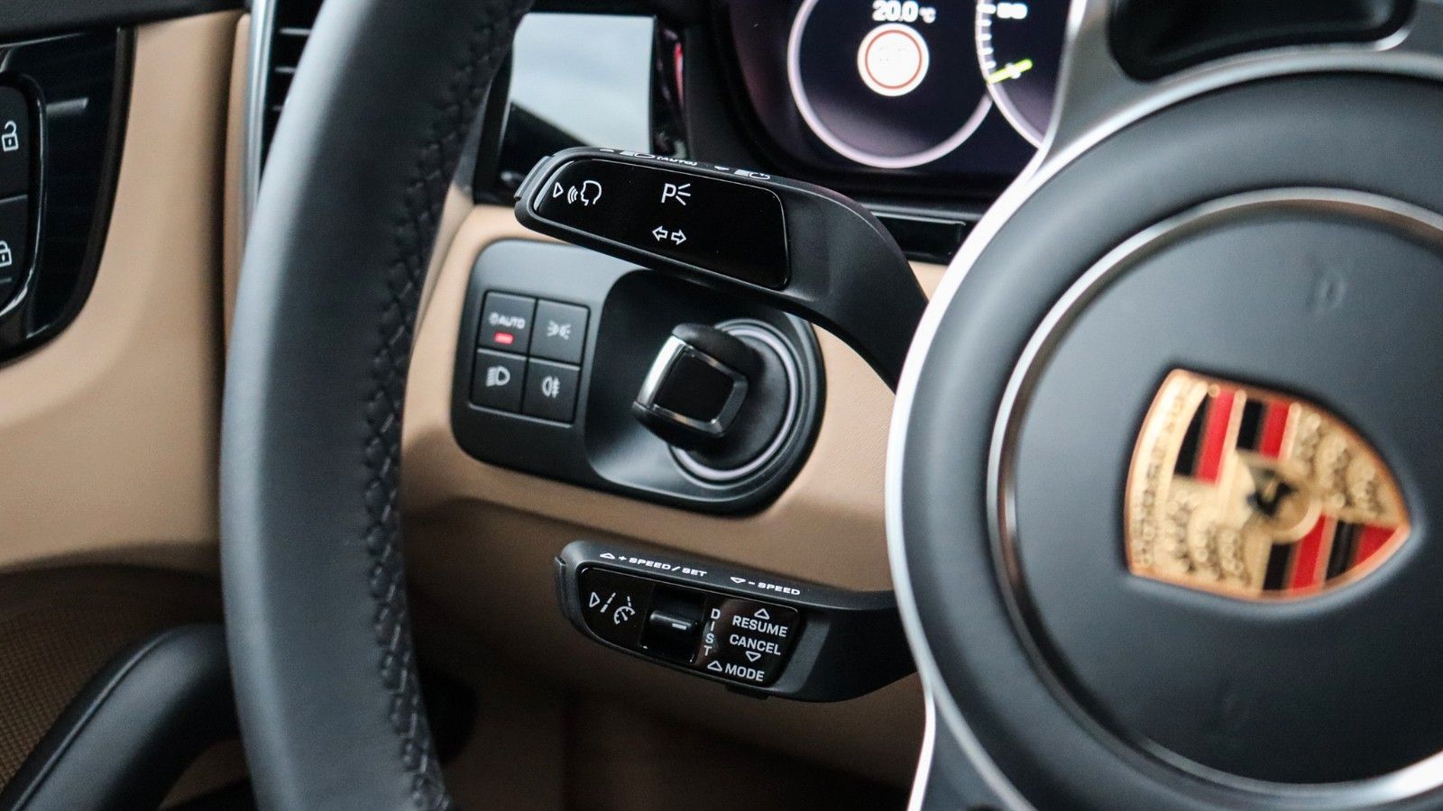 Porsche Cayenne E-Hybrid Platinum Edition,Sitzbelüft.HUD