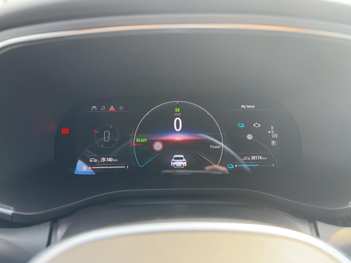 Renault Arkana E-TECH 145 E-Tech Engineered - Samsaru's Car Outlet